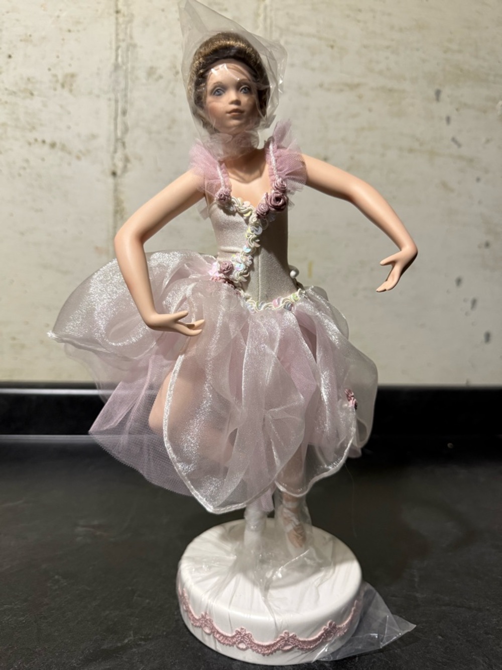 Ashton-Drake Galleries Isabella Ballerina Porcelain‎ Doll With Base Stand 1997